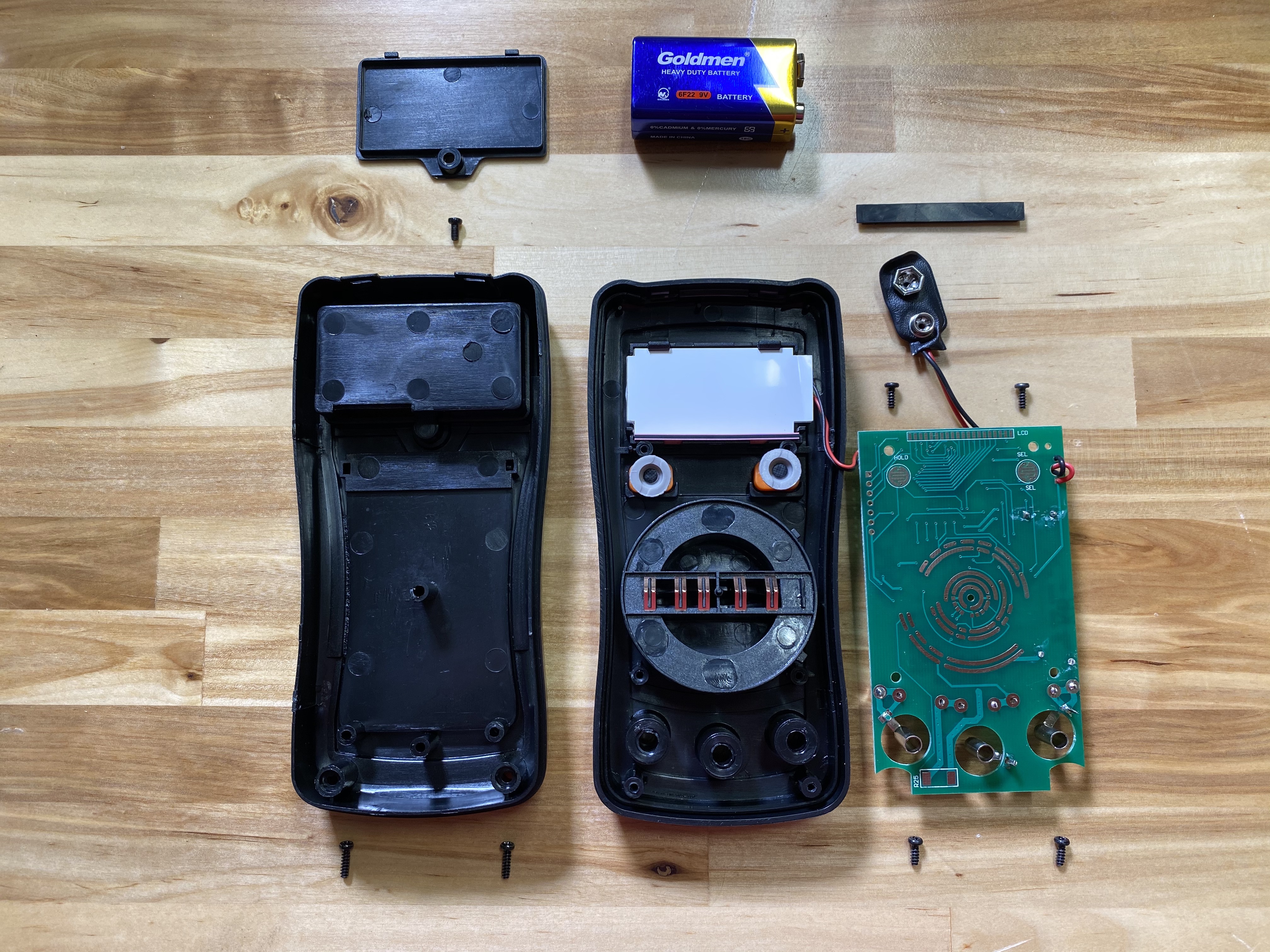 NT8233D Pro multimeter teardown overview